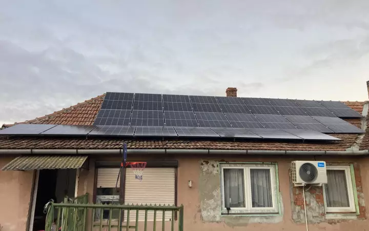 Napelem + tároló rendszer, Nagykamarás