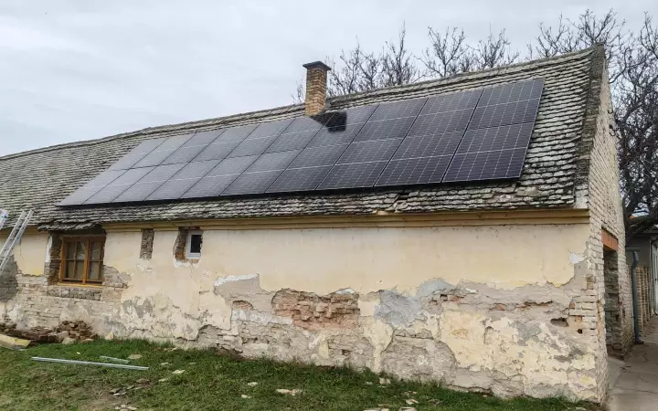 Napelem rendszer, Érsekcsanád