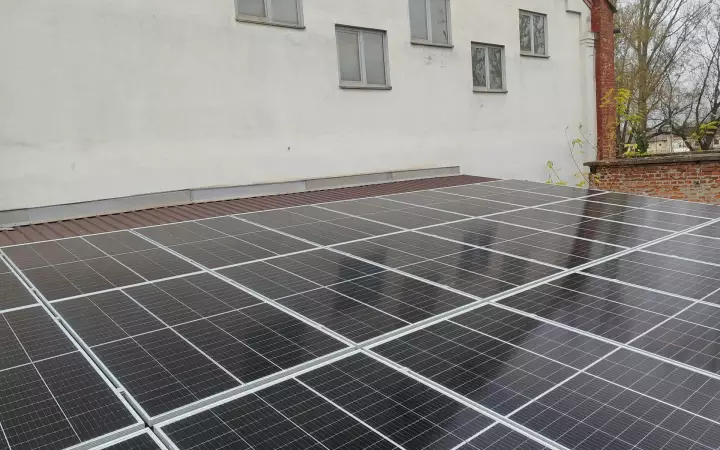 Napelem + tároló rendszer, Hajdúnánás