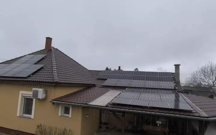 Napelem + tároló rendszer, Kadarkút