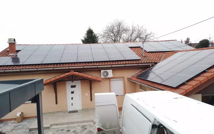 Napelem + tároló rendszer, Százhalombatta